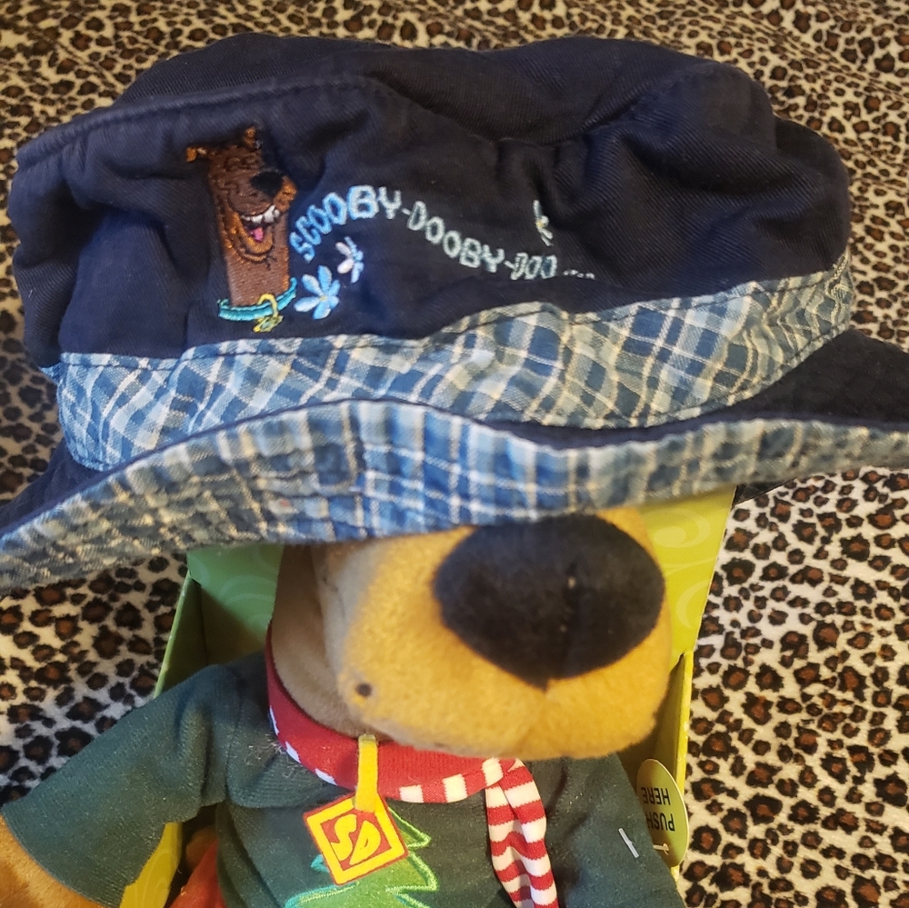 Vintage 1998 bucket hat